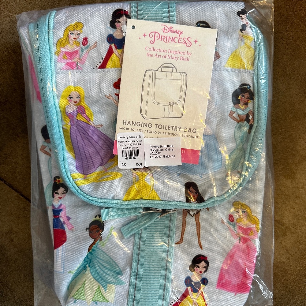 Brand New PBK Disney Princess Hanging Toiletry Bag